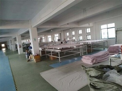 紡織與科技的協(xié)奏曲 熙華家紡工廠的品質(zhì)革新之路